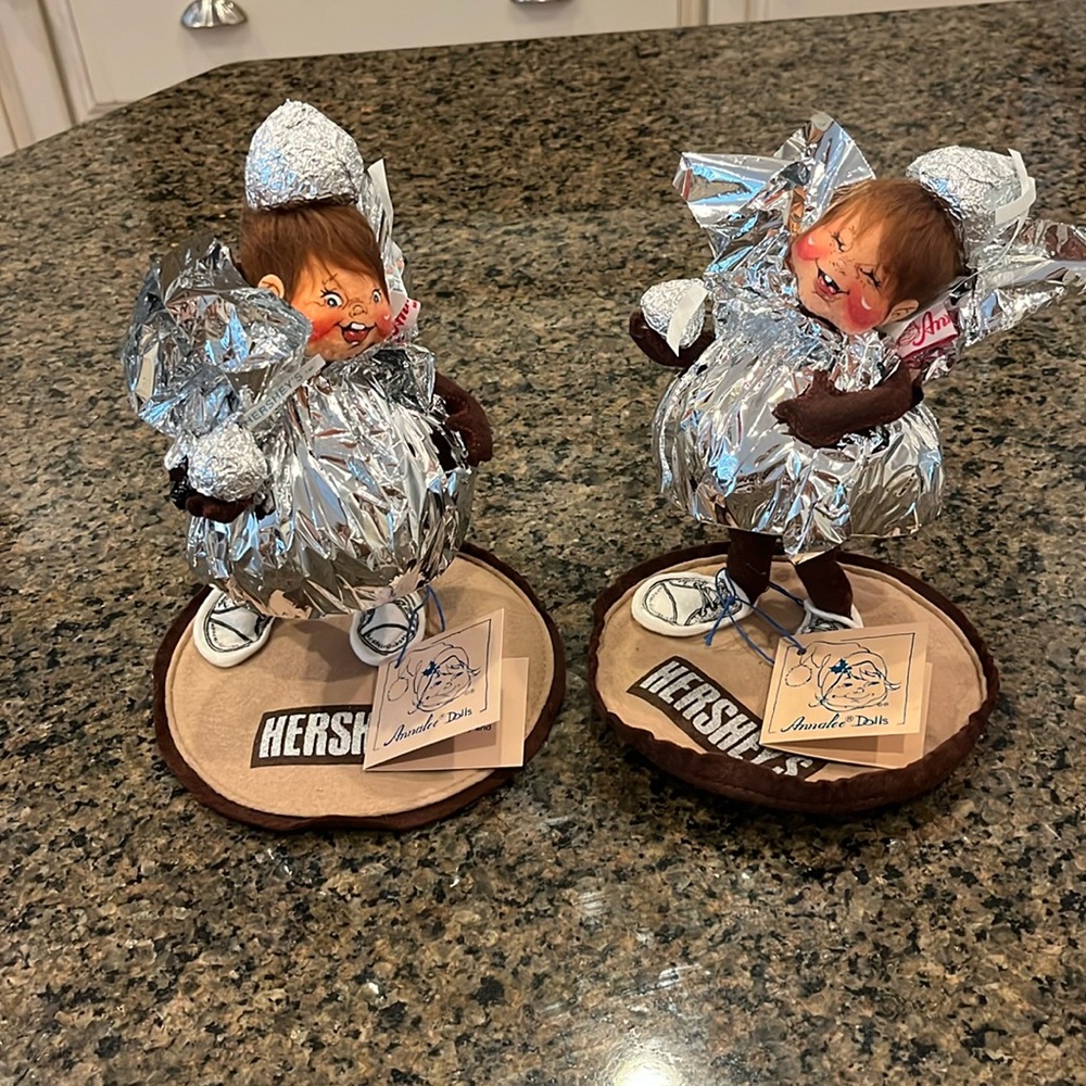 Pair of Annalee Hershey’s Kiss Dolls